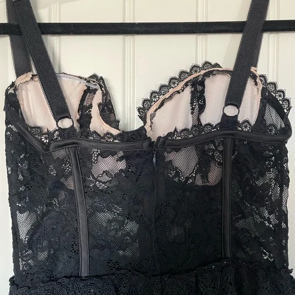 Hello Molly LUXE MYSTIQUE LACE MAXI DRESS - Picture 6 of 8